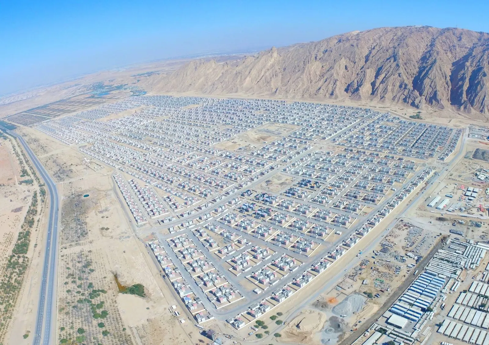 Emirati Housing Development (3000 Villas)